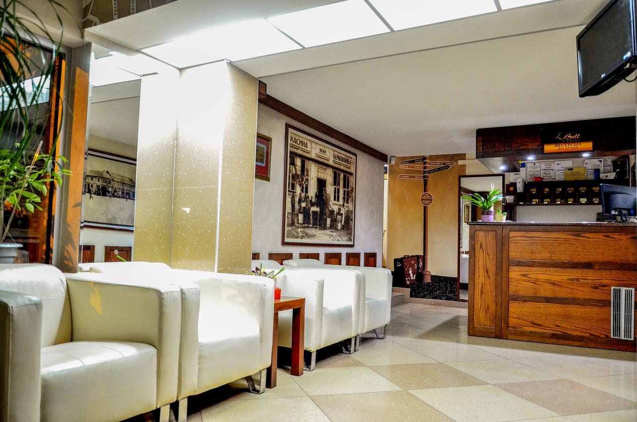 Hotel Bell Leskovac  Esterno foto
