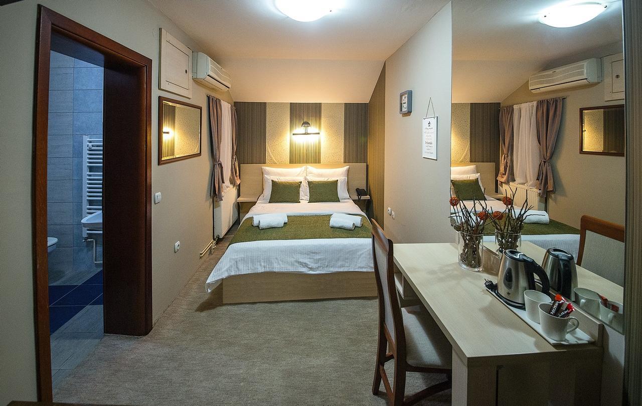 Hotel Bell Leskovac  Esterno foto