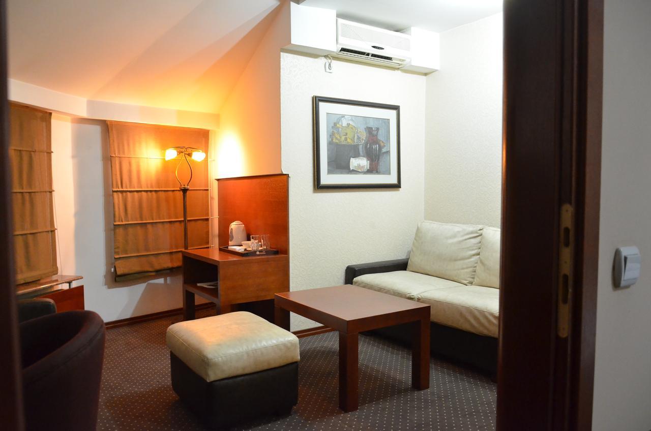 Hotel Bell Leskovac  Esterno foto