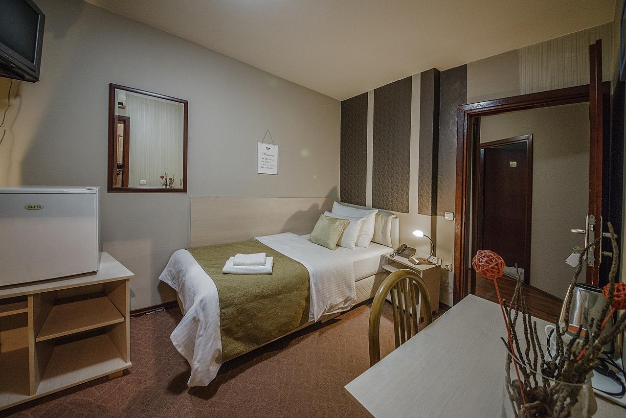 Hotel Bell Leskovac  Esterno foto
