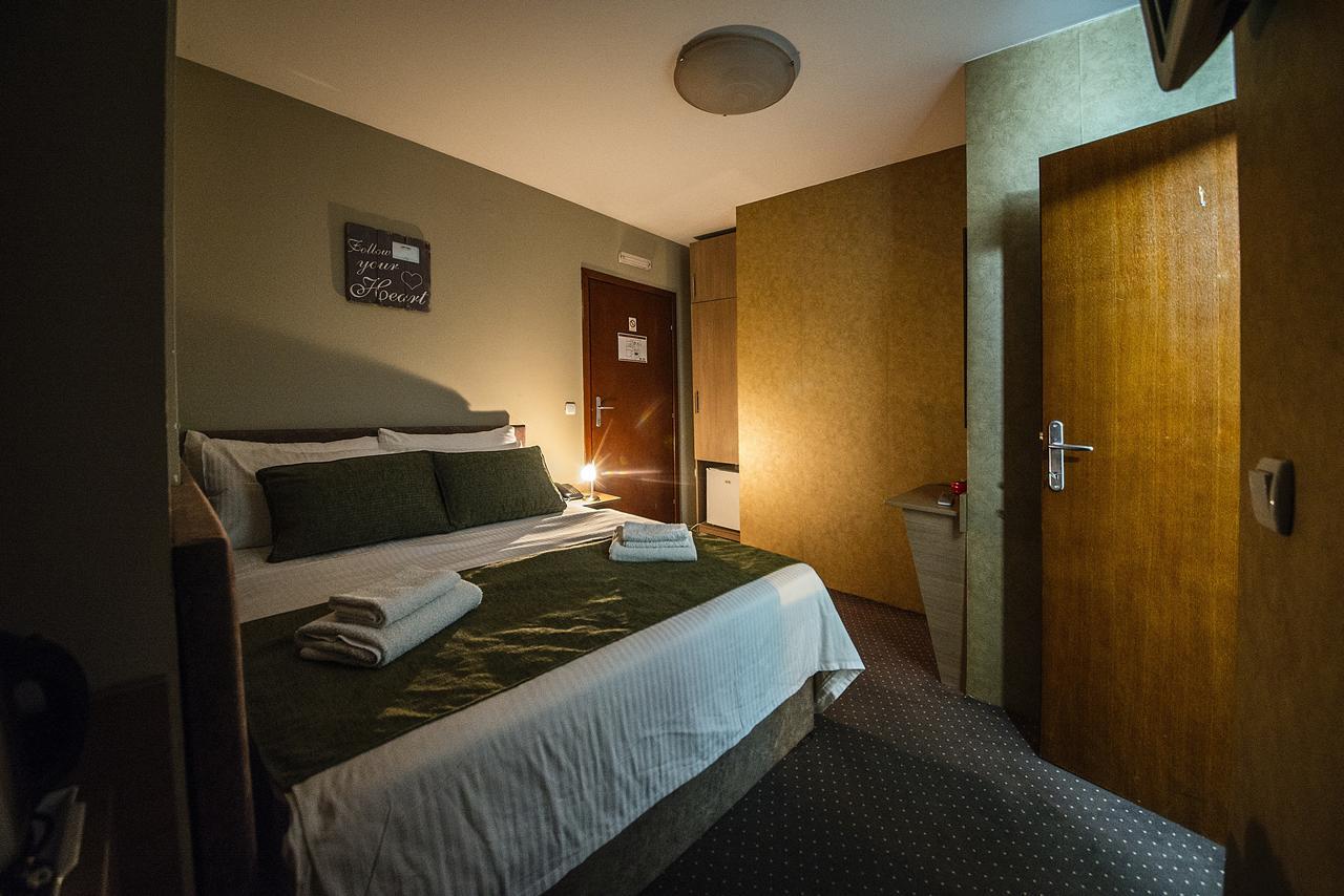 Hotel Bell Leskovac  Esterno foto