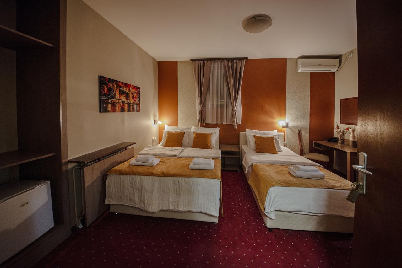 Hotel Bell Leskovac  Esterno foto