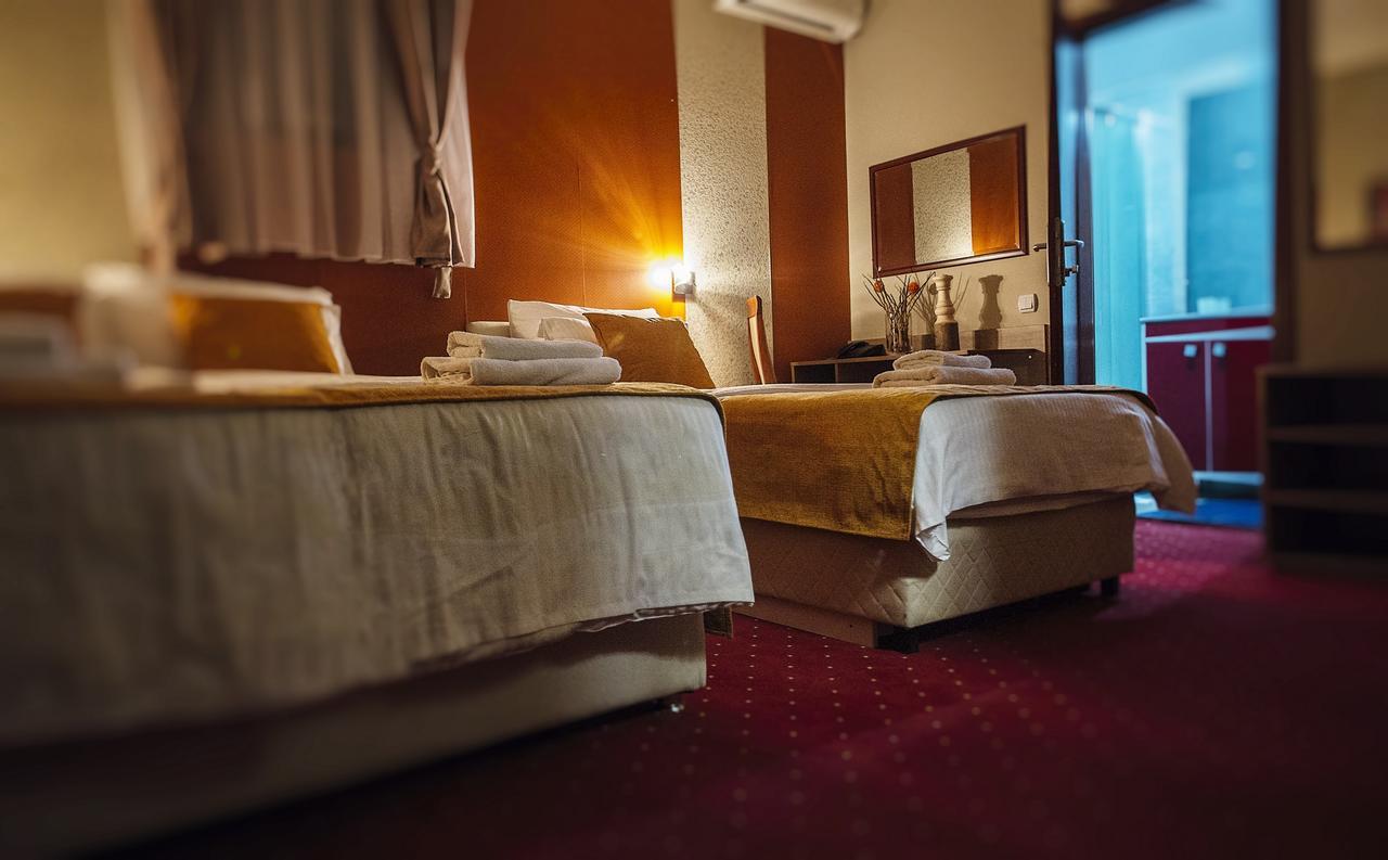 Hotel Bell Leskovac  Esterno foto